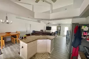 846 SW 15th St, Cape Coral, FL 33991 - Photo 5