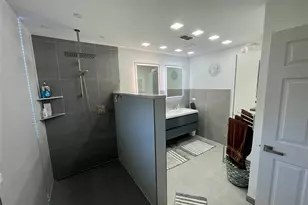 846 SW 15th St, Cape Coral, FL 33991 - Photo 15