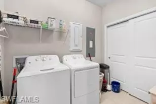 9402 Pocida Ct, Naples, FL 34119 - Photo 23