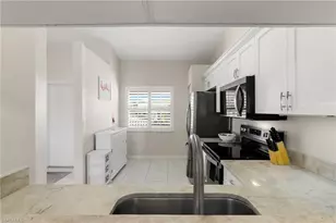 6660 Huntington Lakes Cir, Naples, FL 34119 - Photo 9