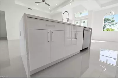 1027 Kirkwood St, Lehigh Acres, FL 33974 - Photo 9