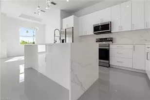 1027 Kirkwood St, Lehigh Acres, FL 33974 - Photo 7