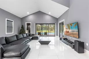 4029 2nd Ave SE, Naples, FL 34117 - Photo 11