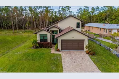 4029 2nd Ave SE, Naples, FL 34117 - Photo 3