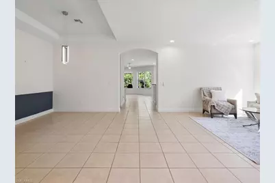 12671 Biscayne Ct, Naples, FL 34105 - Photo 9