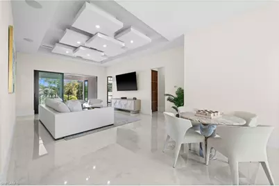 2272 Oakes Blvd, Naples, FL 34119 - Photo 33