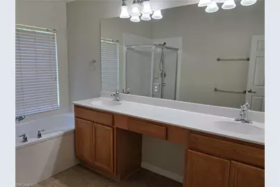 2049 Fairmont Ln, Naples, FL 34120 - Photo 23