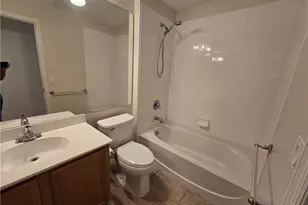 2049 Fairmont Ln, Naples, FL 34120 - Photo 33