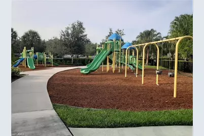 2049 Fairmont Ln, Naples, FL 34120 - Photo 39