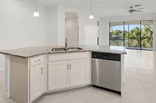 26139 Palace Ln, Bonita Springs, FL 34135 - Photo 13