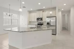 26139 Palace Ln, Bonita Springs, FL 34135 - Photo 3