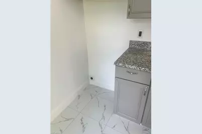 2480 Andrew Dr, Naples, FL 34112 - Photo 9