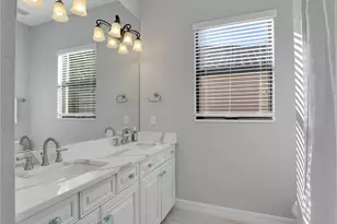 28524 Longford Ct, Bonita Springs, FL 34135 - Photo 17