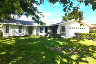 537 Landmark Dr, Naples, FL 34112 - Photo 1