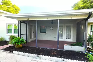 537 Landmark Dr, Naples, FL 34112 - Photo 31