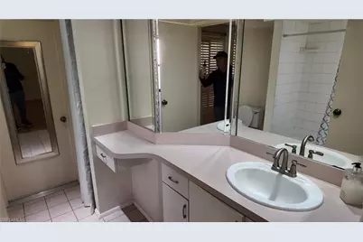 537 Landmark Dr, Naples, FL 34112 - Photo 13