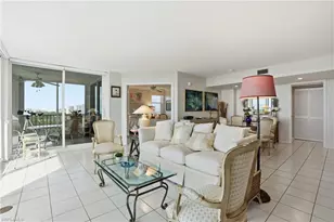 6101 Pelican Bay Blvd, Naples, FL 34108 - Photo 17