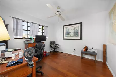 1513 Edgewater Cir, Fort Myers, FL 33919 - Photo 11