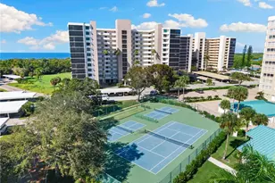 11 Bluebill Ave, Naples, FL 34108 - Photo 31