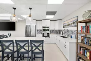 11 Bluebill Ave, Naples, FL 34108 - Photo 25