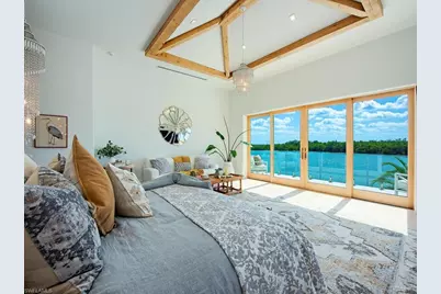 860 Admiralty Parade E, Naples, FL 34102 - Photo 33