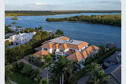 860 Admiralty Parade E, Naples, FL 34102 - Photo 45