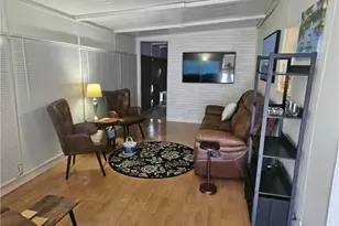 9 Garnet Dr, Naples, FL 34114 - Photo 11