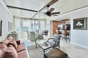 275 Indies Way, Naples, FL 34110 - Photo 9