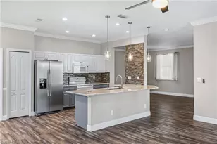 2225 Heritage Greens Dr, Naples, FL 34119 - Photo 3