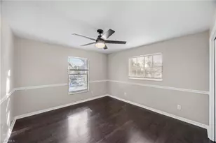 2225 Heritage Greens Dr, Naples, FL 34119 - Photo 17