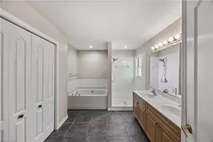 2225 Heritage Greens Dr, Naples, FL 34119 - Photo 15