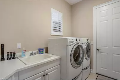 3162 Santorini Ct, Naples, FL 34119 - Photo 19