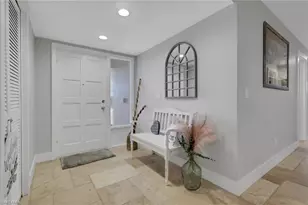 687 Cypress Way E, Naples, FL 34110 - Photo 5