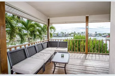 604 Sunset Ct, Goodland, FL 34140 - Photo 13