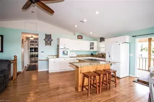 604 Sunset Ct, Goodland, FL 34140 - Photo 5