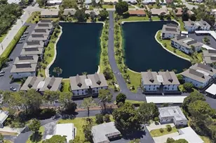 69 Georgetown Blvd, Naples, FL 34112 - Photo 21