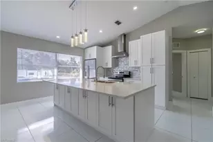 441 22nd St NE, Naples, FL 34120 - Photo 15