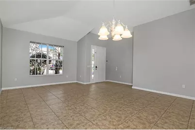 2022 Fairmont Ln, Naples, FL 34120 - Photo 3