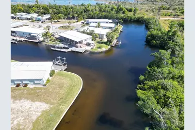 17940 Peppard Dr, Fort Myers Beach, FL 33931 - Photo 5