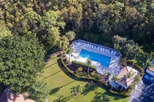 816 Carrick Bend Cir, Naples, FL 34110 - Photo 7