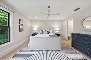 569 Park Shore Dr, Naples, FL 34103 - Photo 29