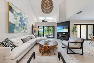 569 Park Shore Dr, Naples, FL 34103 - Photo 5