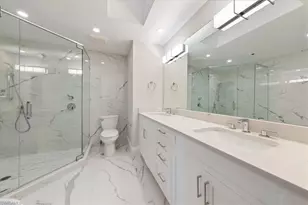 569 Park Shore Dr, Naples, FL 34103 - Photo 27