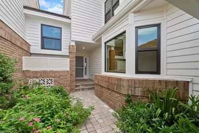 569 Park Shore Dr #G5, Naples, FL 34103 - Photo 3