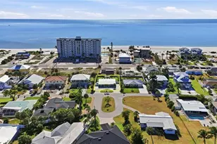 7850 Buccaneer Dr, Fort Myers Beach, FL 33931 - Photo 9