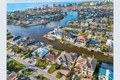 405 Trade Winds Ave, Naples, FL 34108 - Photo 47