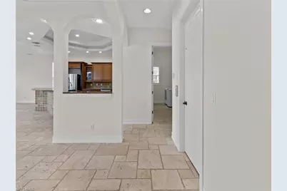 405 Trade Winds Ave, Naples, FL 34108 - Photo 7