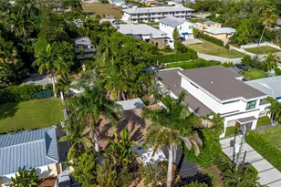 1235 Rordon Ave, Naples, FL 34103 - Photo 39