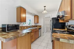 1235 Rordon Ave, Naples, FL 34103 - Photo 5