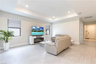 10371 Ventana Ln, Naples, FL 34120 - Photo 5